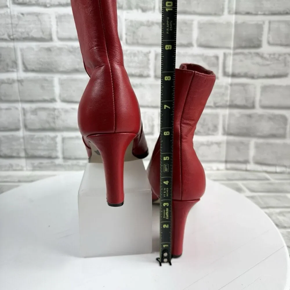 Classique VINTAGE Women's Size 8 Red Leather Block Heel Ankle Zip Classic Boots